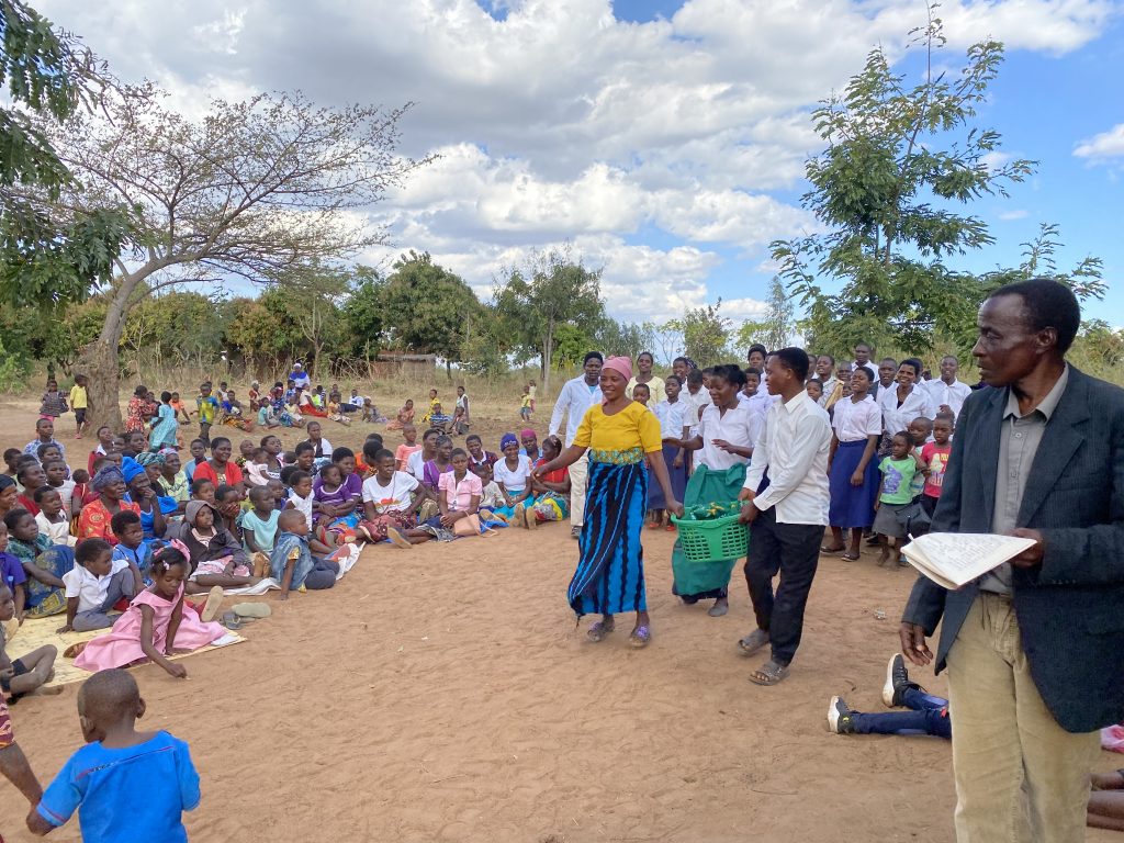 Church gathering in Makandanje